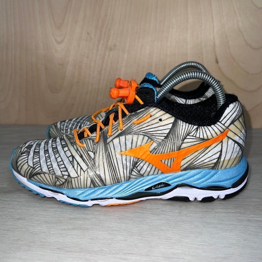 Mizuno Wave Paradox 4 White/Black/Orange/Blue Women's 6.5